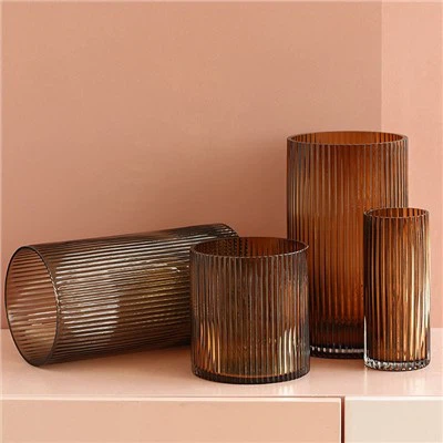 Vase en verre vertical